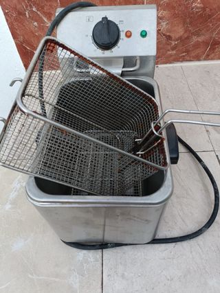 Freidora Eléctrica MCC HDF1104