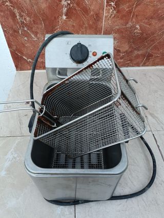 Freidora Eléctrica MCC HDF1104