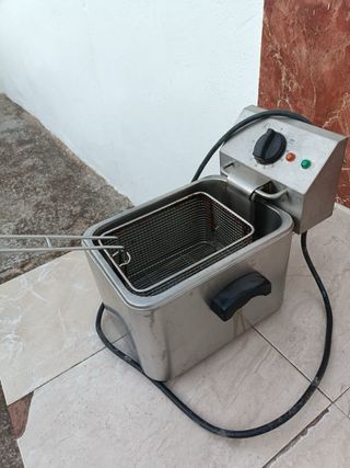 Freidora Eléctrica MCC HDF1104