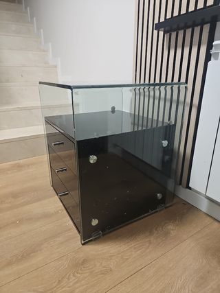 Mesa Auxiliar Negra con Cajonera y Cristal
