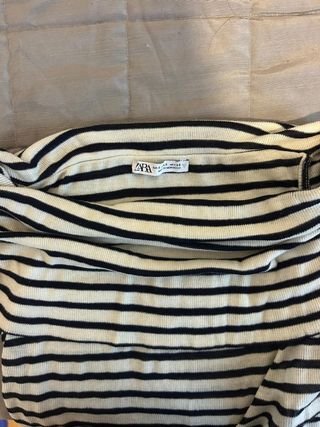 Top Zara rayas hombros descubiertos Talla S