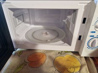 Microondas blanco