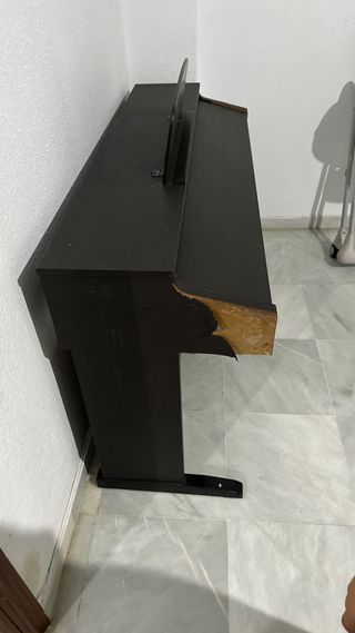 Piano digital Ringway TG8875