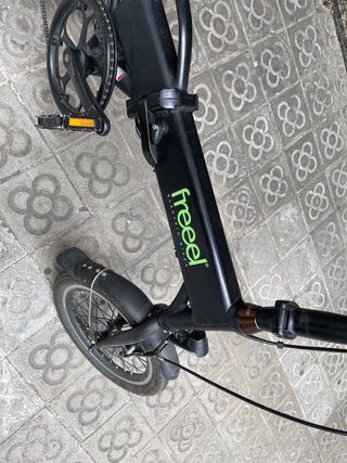 Bicicleta Eléctrica Plegable FREEL Negra