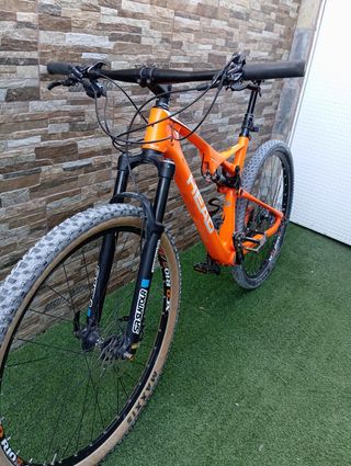 Bicicleta de Montaña Doble Suspensión