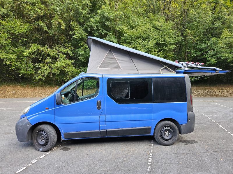 Opel Vivaro 2003