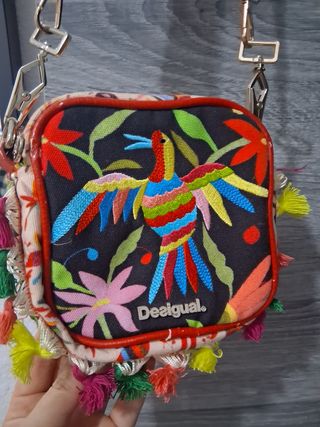 Bolsito Desigual Multicolor. Medida 15x15