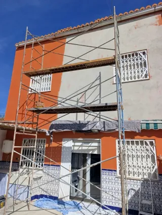 Reparaciones, pintura y mantenimiento.