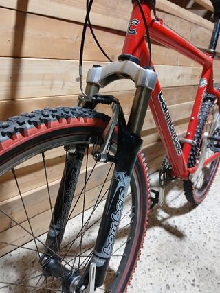 Cannondale MTB 26 Roja cadd3 talla l
