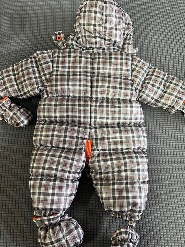 Buzo de niño a cuadros con forro naranja