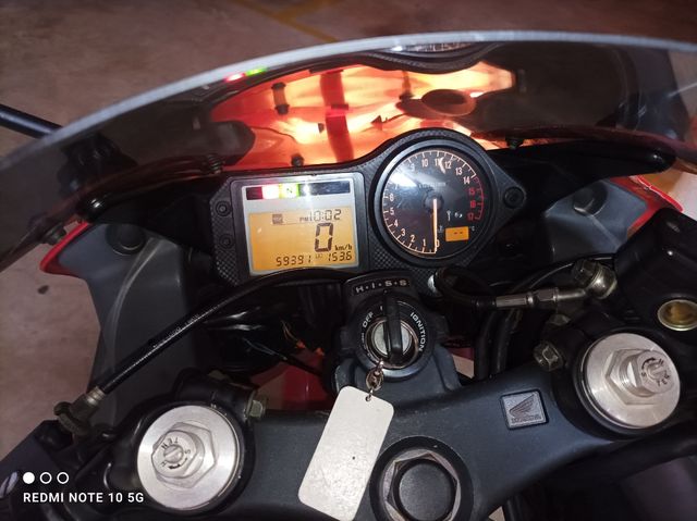 Honda CBR600F i.  2001