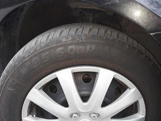 4 Neumáticos 195/60 R15 T con llantas