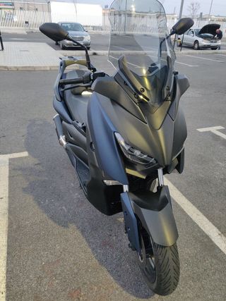 Yamaha XMAX 300cc