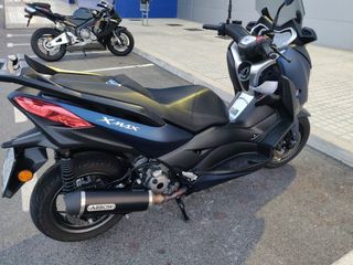 Yamaha XMAX 300cc
