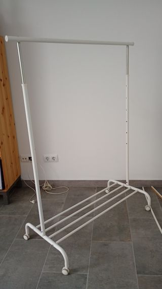 ASINO RIGGA IKEA per vestiti