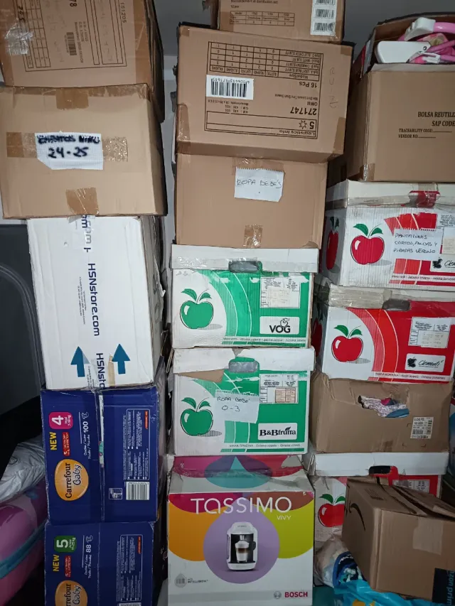 Lote Ropa y Zapatos Niños.