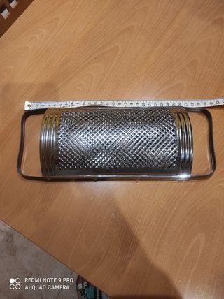 Grattugia grande in acciaio