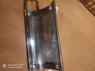 Grattugia grande in acciaio