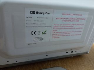 Microondas Orbegozo blanco