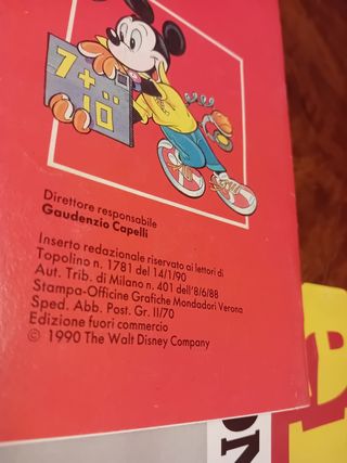 Topolino e la Ferrari con album figurine e poster
