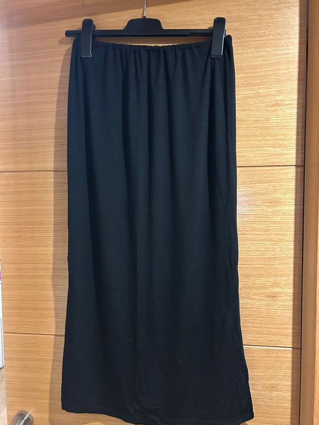 Falda negra elástica básica Talla S