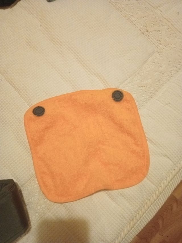Mochila Canguro Bebé Gris y Naranja