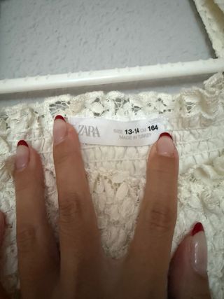 Blusa Zara color blanco, talla 13/14 (164cm)