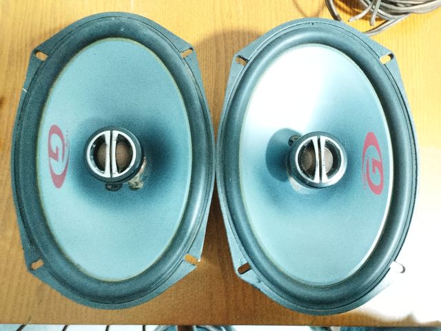 Subwoofer Alpine Negro para Coche