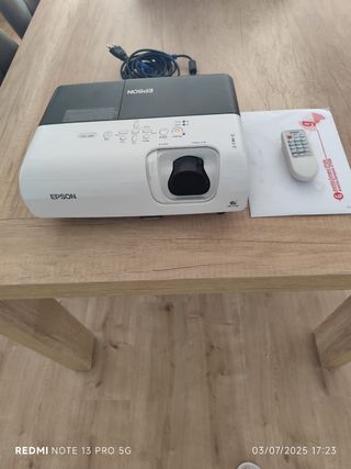 Proyector EPSON EMP-552 3LCD