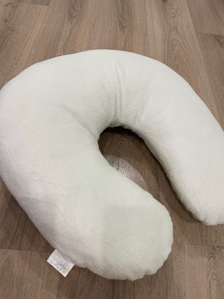 Cojín de lactancia blanco