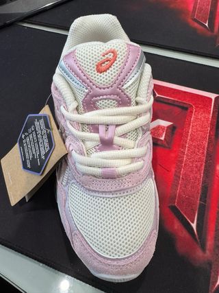 Zapatillas Asics Gel rosas talla 36