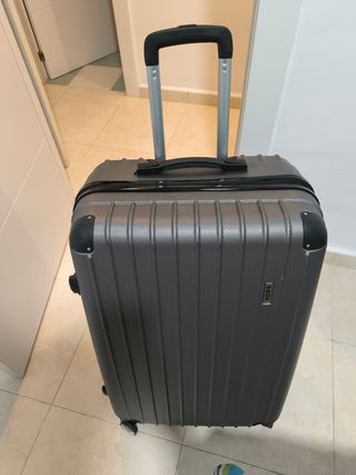 Maleta Grande, ruedas rotas (para almacenaje)