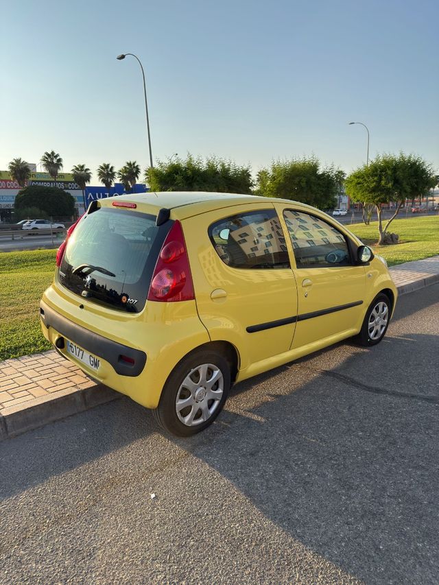 Peugeot 107 2009