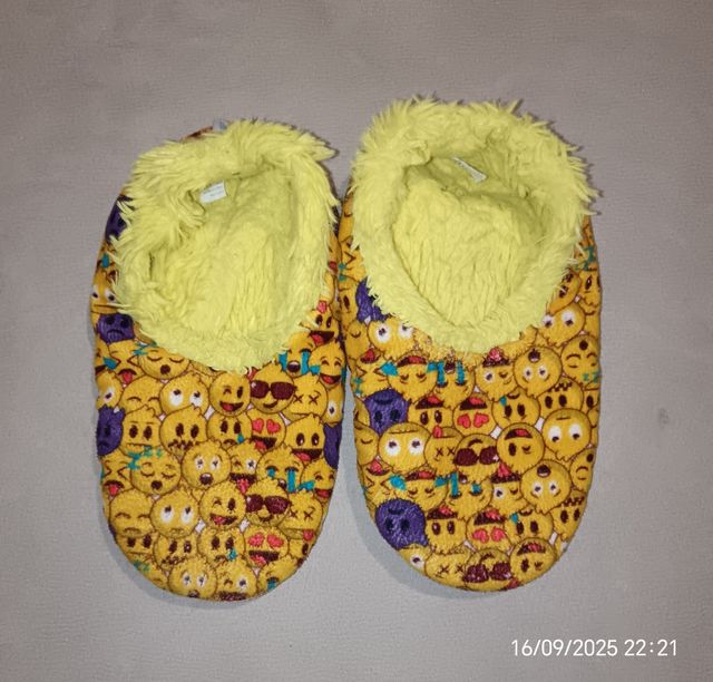 Pantofole bambino emoji taglia 33-35