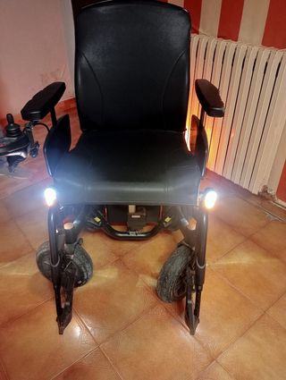 Silla de ruedas eléctrica MEYRA iCHAIR