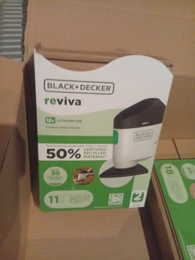 Lijadora a batería black +Decker