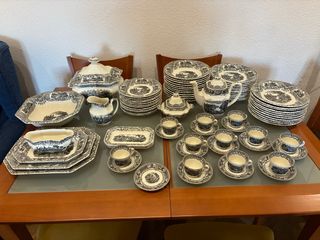 Vajilla La Cartuja Porcelana Negra y Blanca
