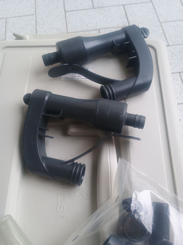 Accessori vari acquario di pesci 