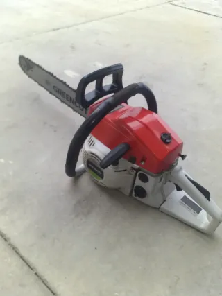 Motosierra Greencut GS620X 62cc 3.8CV