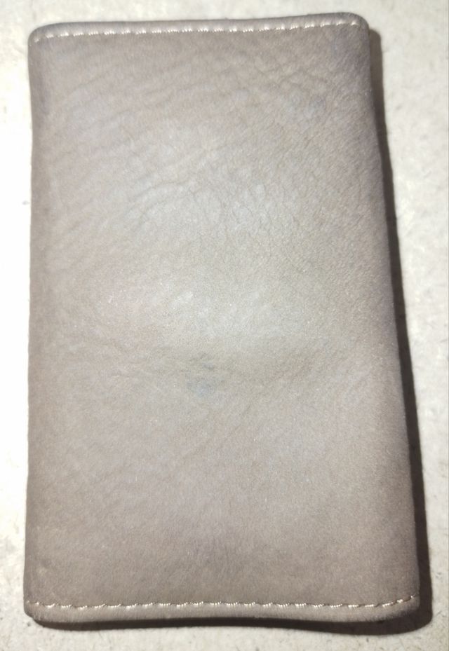 Portachiavi in pelle richiudibile unisex.