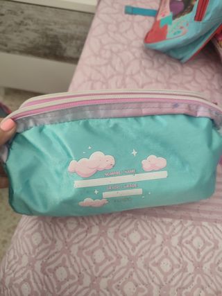 Mochila Totto con carrito y estuche unicornio