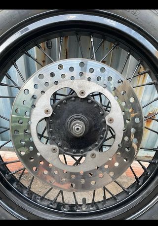Rueda Harley Davidson Ironhead