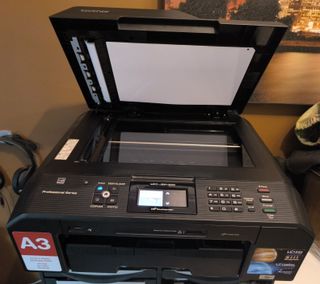 Stampante Brother MFC-J5910DW con errore
