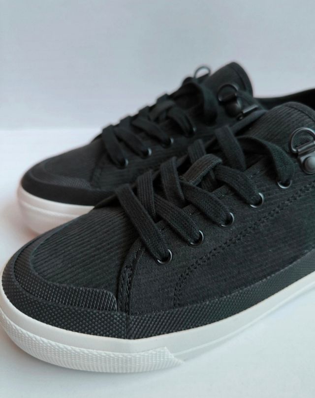 Zapatillas Levi's Negras Talla 36 Nuevas