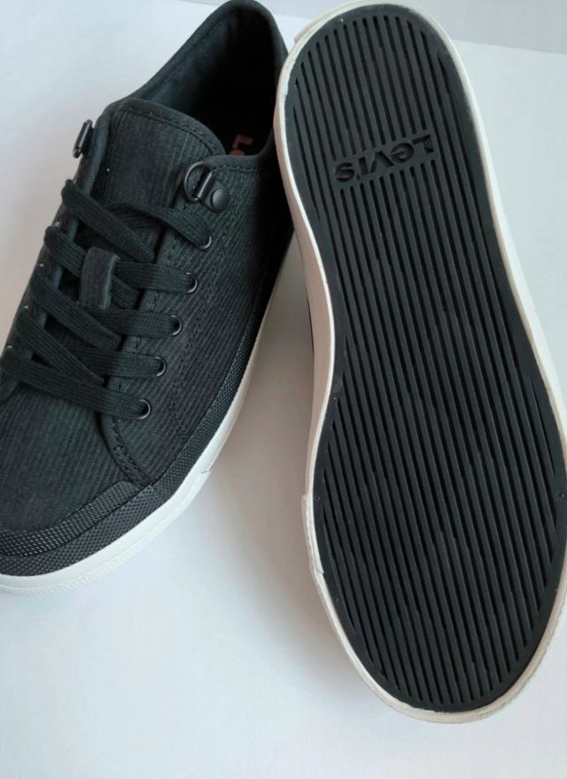 Zapatillas Levi's Negras Talla 36 Nuevas