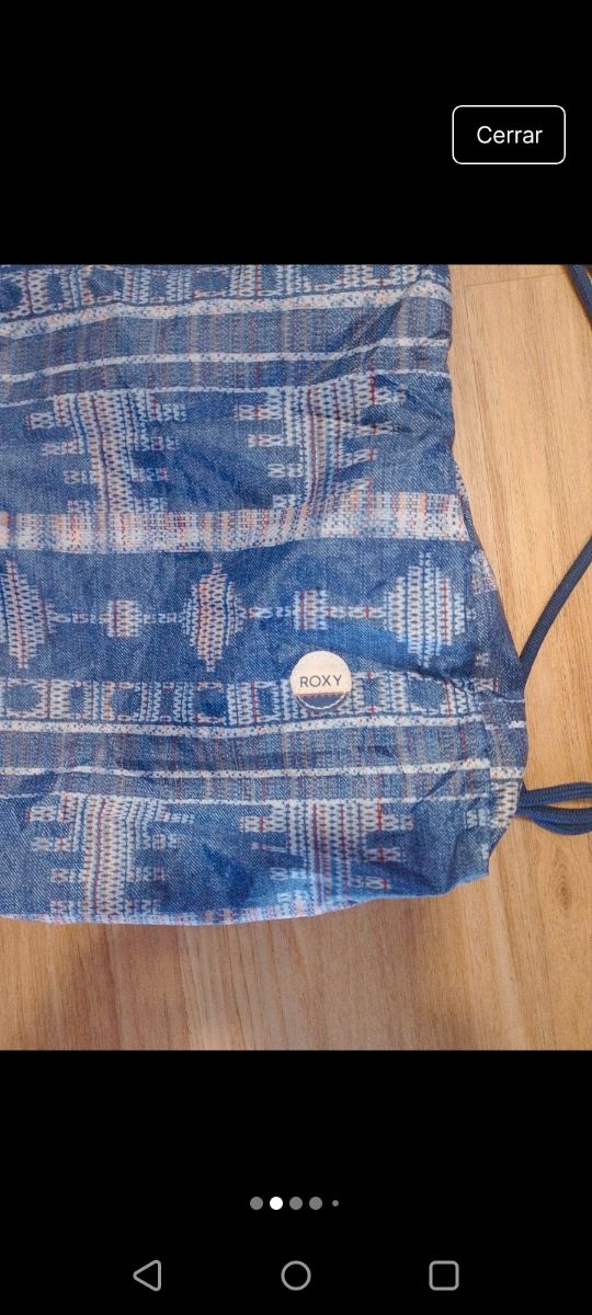 Bolsa Roxy con estampado étnico
