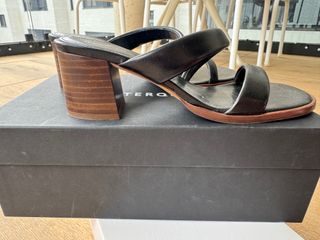 Sandalias Uterqüe Negras Talla 36