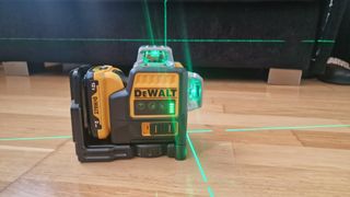 Nivel Láser Dewalt 12V