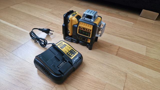 Nivel Láser Dewalt 12V