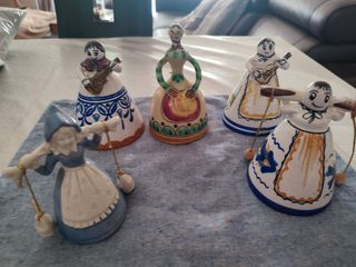 Figuras de porcelana tipo campana